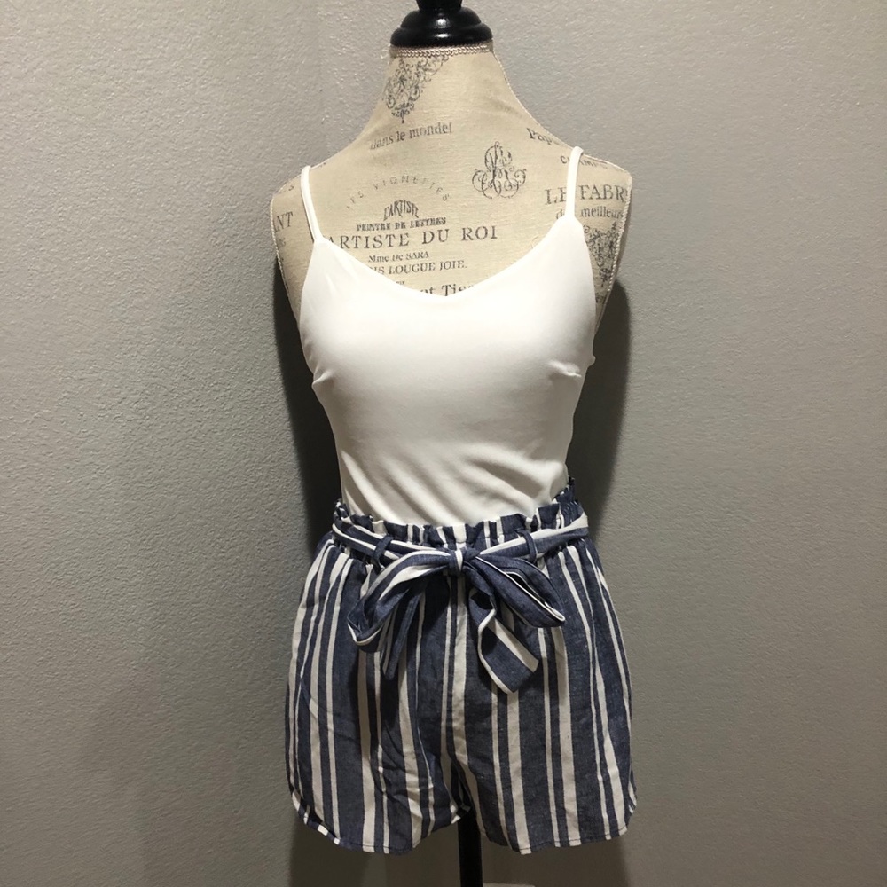 NWOT Francesca’s Romper